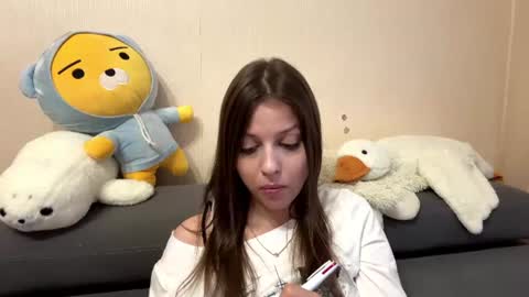 Snapshot of catherinelenters chatting on August 9, 2026, 12:10 pm Katrin online show from August 9, 2026, 12:10 pm