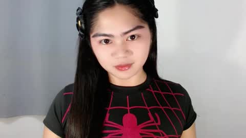 cathy_ho online show from February 16, 2026, 2:35 pm