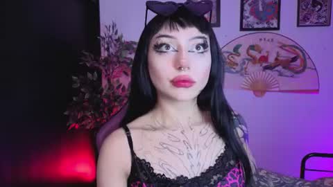 Snapshot of cati_petite chatting on July 31, 2026, 7:41 am Cati help me reach my goal of 100 thumbs up again 3 online show from July 31, 2026, 7:41 am