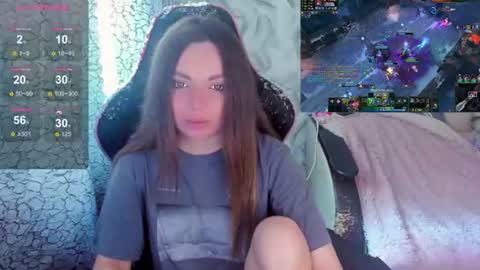 Snapshot of catisyfury chatting on June 12, 2026, 7:29 am . . online show from June 12, 2026, 7:29 am