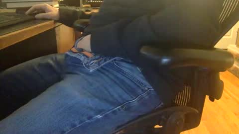 Snapshot of catmandoo21001 chatting on December 13, 2024, 9:52 pm catmandoo21001 online show from December 13, 2024, 9:52 pm