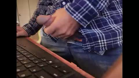 Snapshot of catmandoo21001 chatting on January 31, 2025, 7:18 pm catmandoo21001 online show from January 31, 2025, 7:18 pm