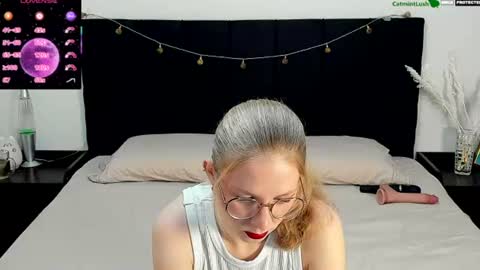 Snapshot of catmintlush chatting on July 14, 2026, 11:43 pm CatmintLush online show from July 14, 2026, 11:43 pm