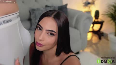 IG soycatrinaoficial online show from February 15, 2025, 7:06 pm