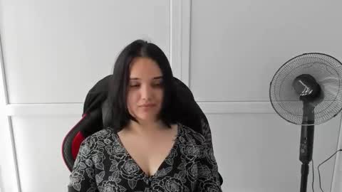 Catrine online show from June 9, 2026, 6:47 am