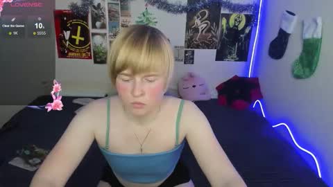 cattie_w_ online show from January 15, 2026, 1:21 am