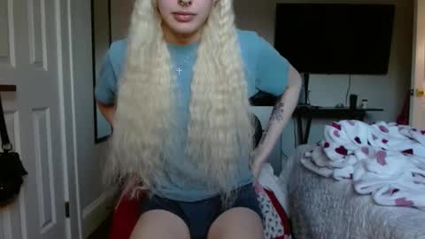 222cayyy online show from March 19, 2026, 11:20 pm