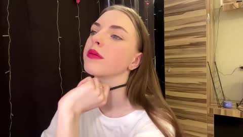 Snapshot of caylakimbro chatting on March 1, 2026, 9:11 am Polly online show from March 1, 2026, 9:11 am