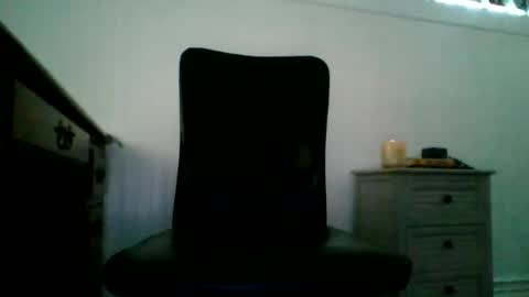 PureLeaf1990 online show from February 25, 2025, 6:20 pm