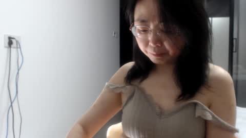 Snapshot of cbz112233 chatting on February 27, 2025, 2:54 pm ANNYANNY online show from February 27, 2025, 2:54 pm