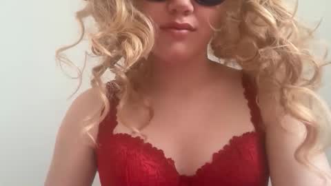 Snapshot of cclavender chatting on February 17, 2026, 5:19 pm Claire online show from February 17, 2026, 5:19 pm