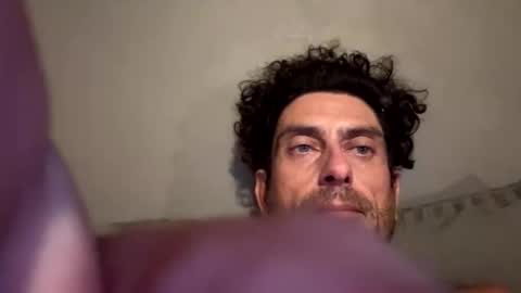 cclovefrench online show from September 14, 2025, 8:46 am