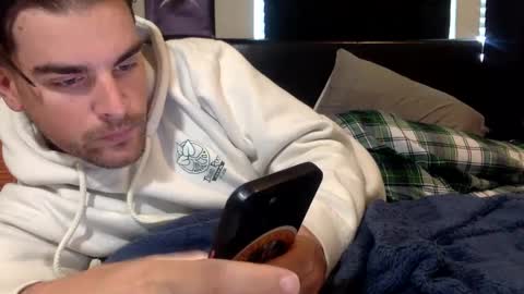 Rivs online show from March 4, 2025, 3:48 pm