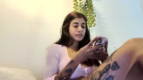 CEDRELARYAN online show from December 22, 2025, 10:07 pm