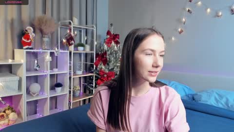 Josie Manesi online show from January 16, 2025, 7:10 pm