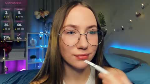 Josie Manesi online show from March 2, 2025, 7:34 pm