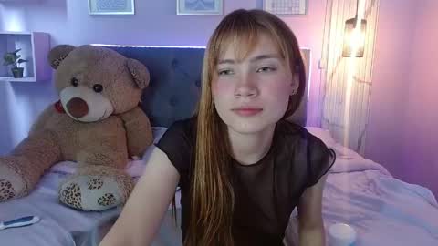 Snapshot of celeste_london chatting on May 12, 2026, 6:38 pm C E L E S T E online show from May 12, 2026, 6:38 pm