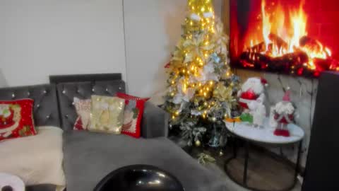 mia  sofiabohorquez INSTAGRAM online show from December 22, 2025, 11:24 pm