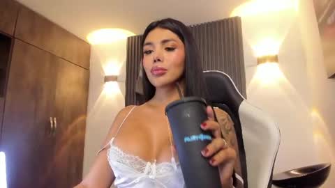 mia  sofiabohorquez INSTAGRAM online show from June 21, 2026, 4:09 pm