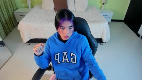 Snapshot of celeste_rous__ chatting on February 17, 2026, 12:01 pm Celeste online show from February 17, 2026, 12:01 pm