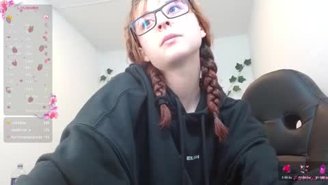 Snapshot of celesteayase chatting on February 21, 2025, 1:22 am celesteayase online show from February 21, 2025, 1:22 am