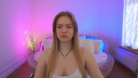 celestenoirr online show from March 19, 2026, 7:45 am