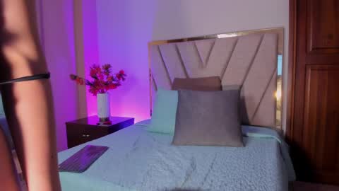 Snapshot of celesttequeen chatting on May 15, 2026, 2:24 pm Celeste Quenn online show from May 15, 2026, 2:24 pm