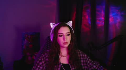 celia_sensual_ online show from April 9, 2026, 6:02 pm