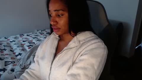 Snapshot of celinecostas chatting on October 28, 2025, 4:53 pm Celine Costas online show from October 28, 2025, 4:53 pm