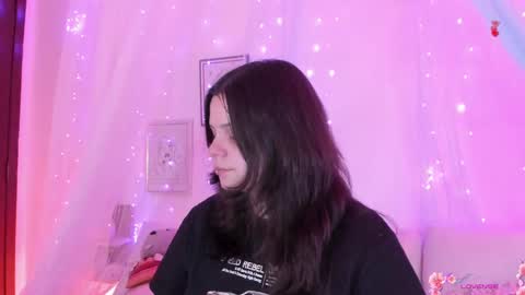 Hello guys my name is Sofi and Lizzie and  Vanessa online show from September 9, 2025, 3:06 am