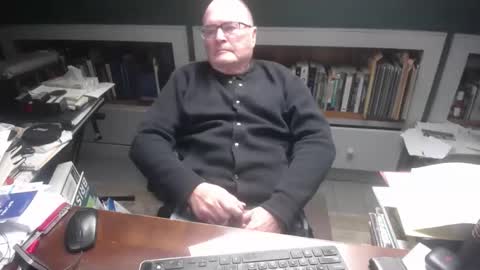 central_square_guy_25 online show from January 12, 2026, 5:51 pm