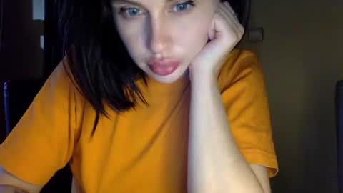 Snapshot of cerisedood82 chatting on April 7, 2026, 8:20 pm Eva online show from April 7, 2026, 8:20 pm