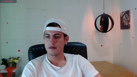 Snapshot of cerokershelby chatting on December 18, 2024, 6:43 am Ceroke online show from December 18, 2024, 6:43 am