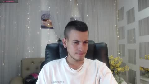 Snapshot of cerokershelby chatting on January 5, 2025, 7:17 pm Ceroke online show from January 5, 2025, 7:17 pm