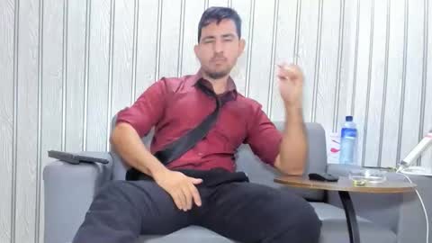 Cesar online show from November 24, 2025, 4:40 pm