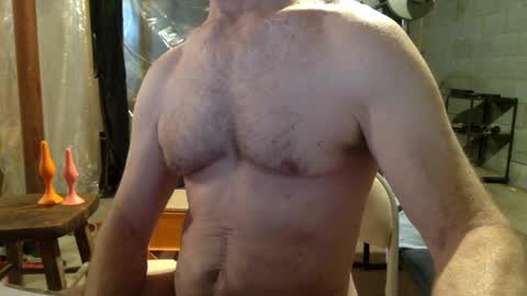 Snapshot of cfnmworkout1 chatting on September 8, 2025, 3:22 pm cfnmworkout1 online show from September 8, 2025, 3:22 pm