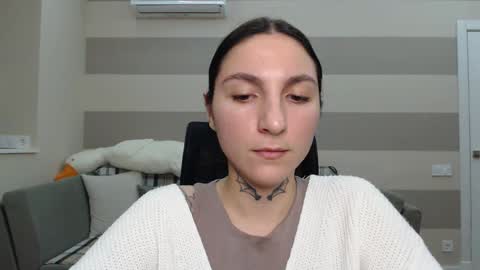 Kate online show from January 23, 2025, 2:17 pm