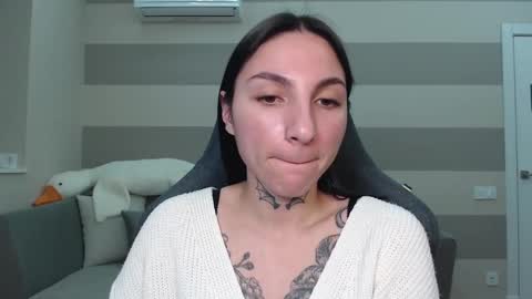 Kate online show from February 26, 2025, 6:26 am