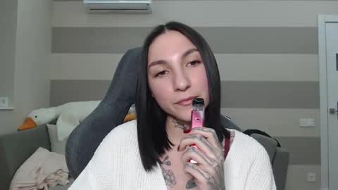 Kate online show from February 27, 2025, 10:04 am