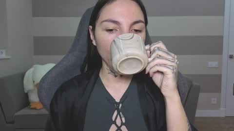 Kate online show from October 6, 2025, 7:17 am