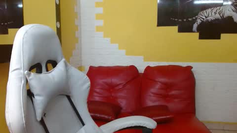 Snapshot of chacorta_ chatting on April 23, 2026, 2:30 pm chacorta_ online show from April 23, 2026, 2:30 pm