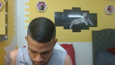 Snapshot of chacorta_ chatting on April 25, 2026, 1:52 pm chacorta_ online show from April 25, 2026, 1:52 pm