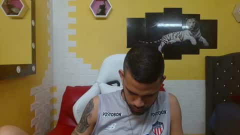 Snapshot of chacorta_ chatting on April 28, 2026, 1:05 pm chacorta_ online show from April 28, 2026, 1:05 pm