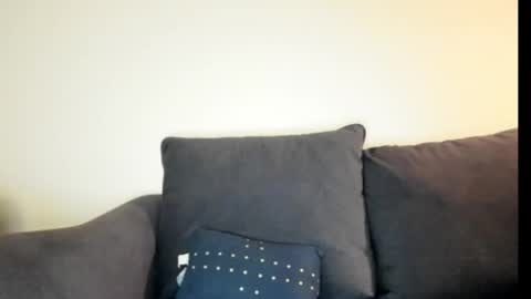 Lydong online show from December 2, 2025, 7:03 am