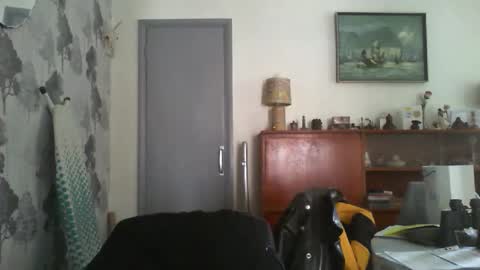 Champers online show from April 25, 2026, 7:44 am