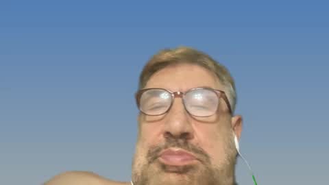 Snapshot of champsex305610 chatting on February 25, 2025, 6:53 pm champsex305610 online show from February 25, 2025, 6:53 pm