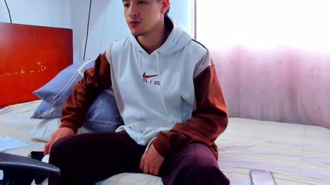 Kenji online show from November 28, 2025, 1:25 pm