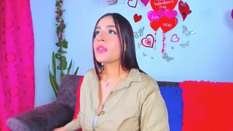  Chanel Parker  online show from March 3, 2025, 5:09 am