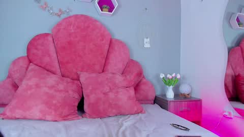 Snapshot of chaneladamss_ chatting on January 27, 2025, 10:38 pm C H A N E L online show from January 27, 2025, 10:38 pm