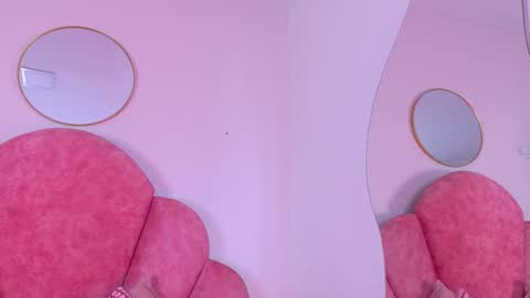 Snapshot of chaneladamss_ chatting on November 15, 2025, 3:48 am C H A N E L online show from November 15, 2025, 3:48 am